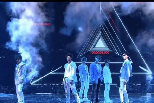 李希侃|李希侃鼻子断了！出道两年挫折不断，参加《这就是街舞》总决赛