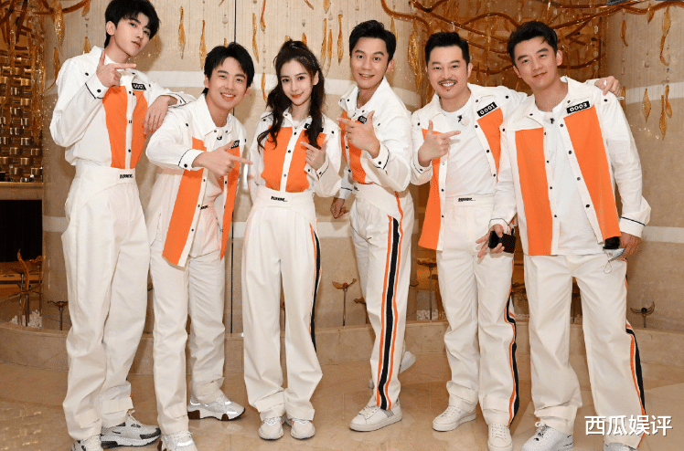#奔跑吧兄弟#《奔跑吧》官宣阵容后，首期录制放大招？见到飞行嘉宾粉丝想尖叫