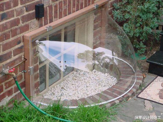 |地下室采光不好通风差，学学国外窗前下沉1米深，做成阳台房超赞