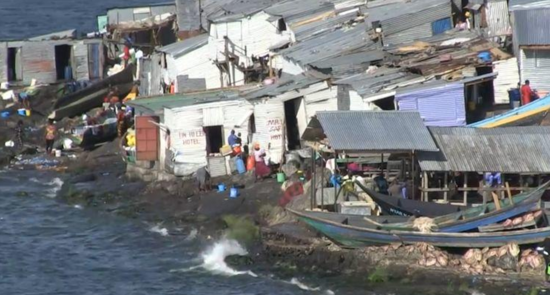 『』世界上“最挤”岛屿：面积没有一个足球场大，居住人口却1000万！