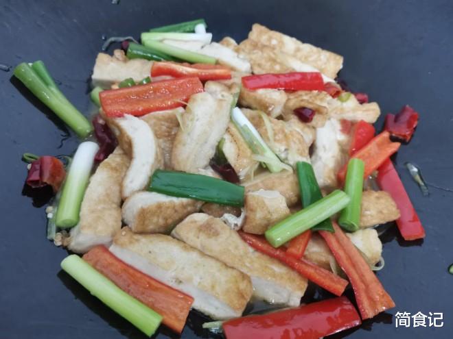 食材▲入夏后，少吃肉多吃它！钙含量是牛肉的20倍，才2块钱1斤，太香了