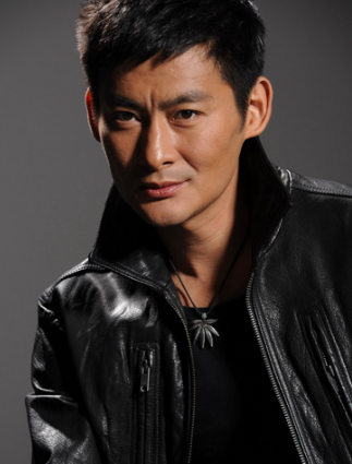 景岗山|景岗山“酒鬼”人设遭吐槽！一脸憔悴被嘲酒蒙子，数次因酒丢人