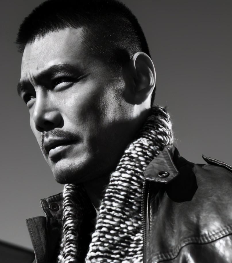 邵兵|2000年,笑傲江湖开拍第10天,张纪中用100万将邵兵赶出剧组