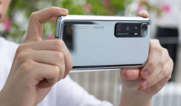 小米科技|超越三星和iQOO!最流畅的国产手机诞生,短短10分钟卖4亿