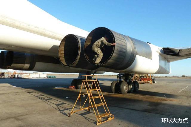 [图-160]俄罗斯空天军的钢铁怪兽：宁愿毁掉，也绝不卖中国一颗螺丝钉