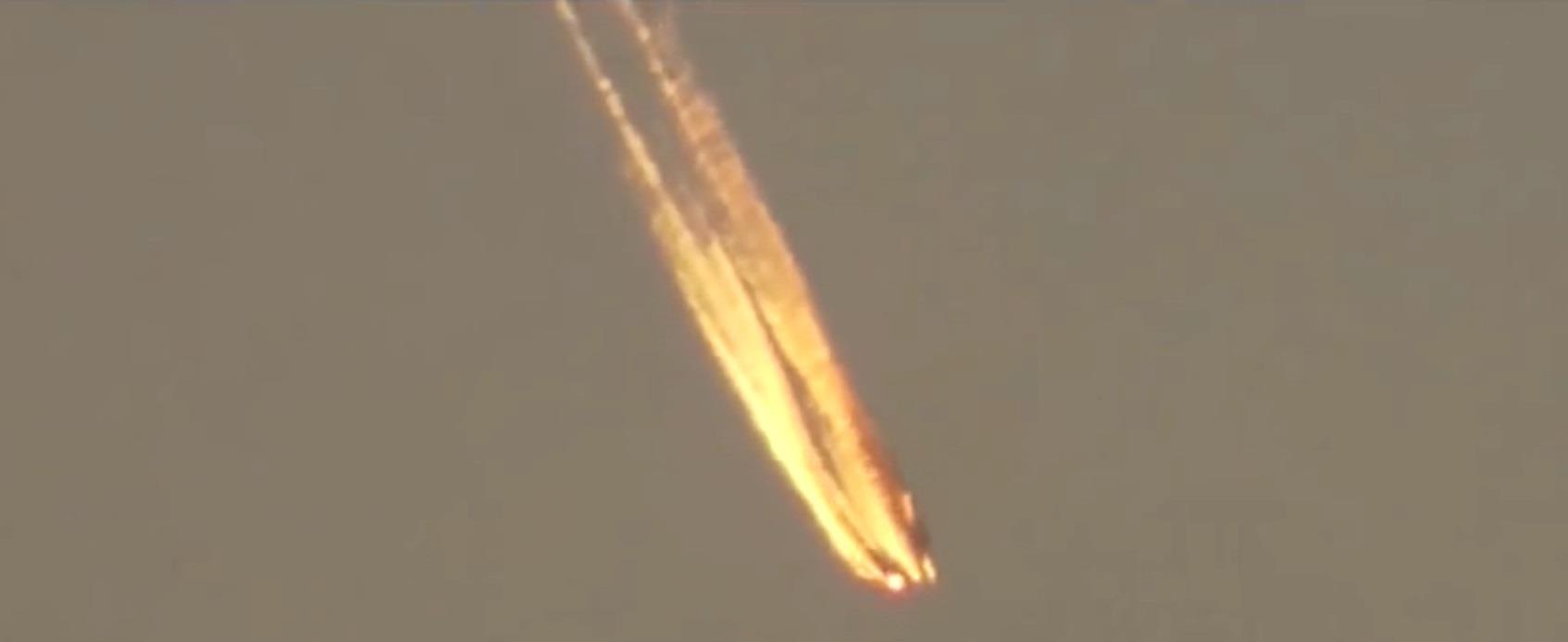 陨石|拍到天降陨石被不明飞行物击碎，可能是地外文明在暗中保护？