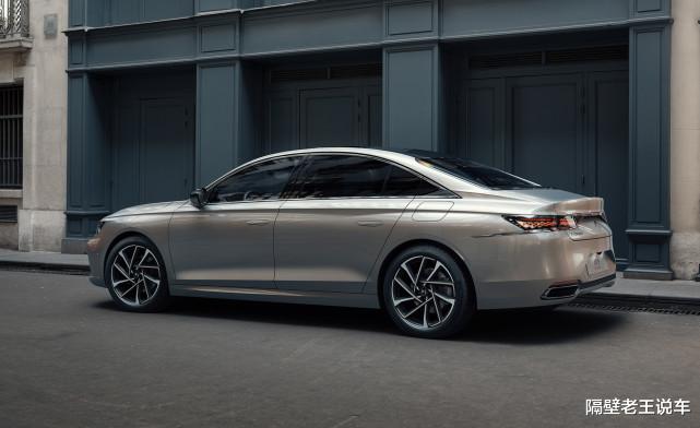 |法系“最后一搏”，比A6漂亮10倍，连转向灯都爬上C柱，不足20万