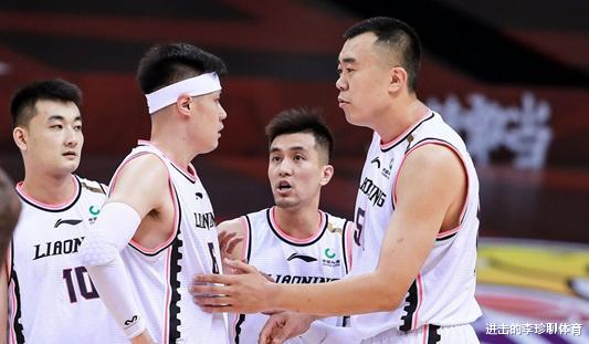 朱芳雨|CBA速递：贺天举投奔马布里，前国手内线投奔杜锋，朱芳雨拒换徐杰