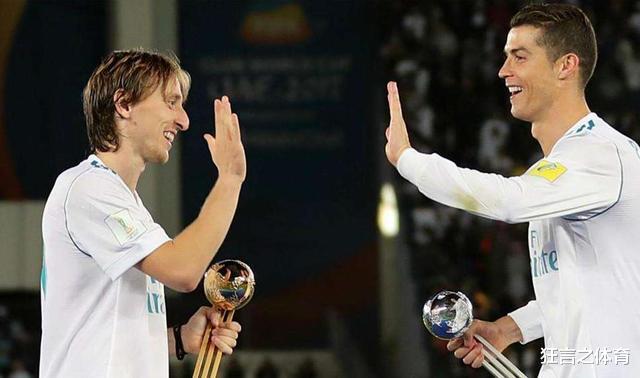 C罗|皇马队长用行动打脸传言 C罗送球衣给拉莫斯：包含全部情谊