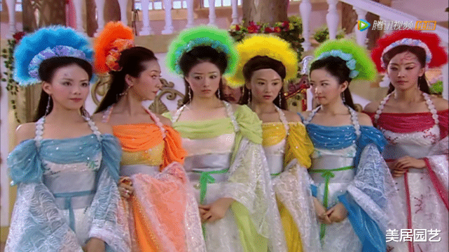 「欢天喜地七仙女」《欢天喜地七仙女》竟有第二部?却把仙女演成妖,难怪没有大火!