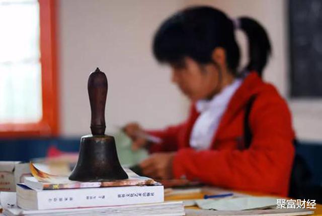 教师|学校普遍超编，为何还“教师荒”？真正原因暴露，多家学校中招？