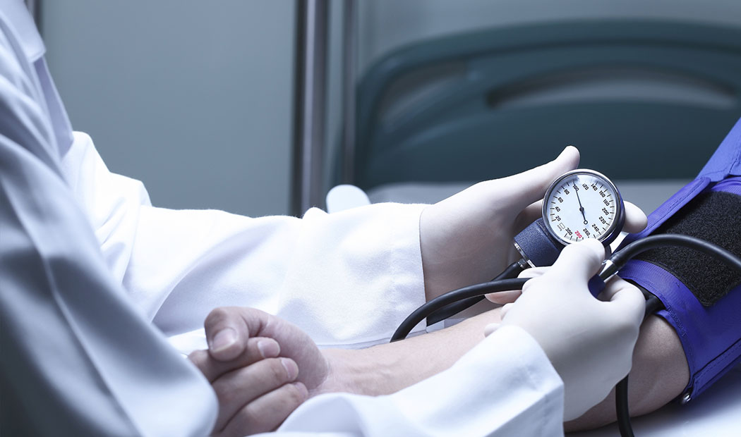 「高血压」高血压患者注意：3种食物再好吃也别碰, 贪吃脑出血会找上门!