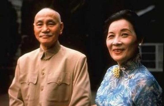 宋美龄|蒋介石死后，晚年宋美龄在美国靠什么生活？说了你可能不信