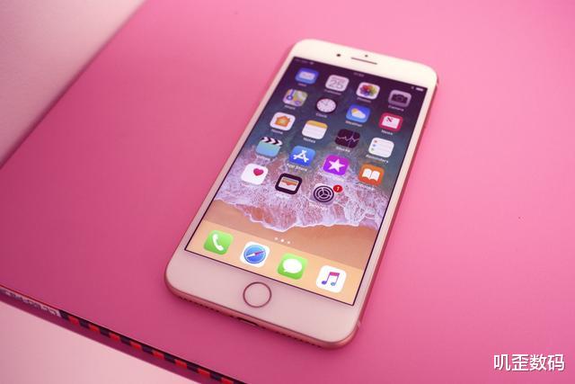 【苹果】苹果火力全开，大屏iPhone大幅度降价，分析：为清库存