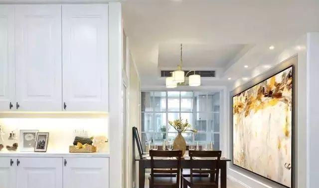 ▲美式风格的新房装修,亲朋进门就被玄关鞋柜吸引,太美了吧