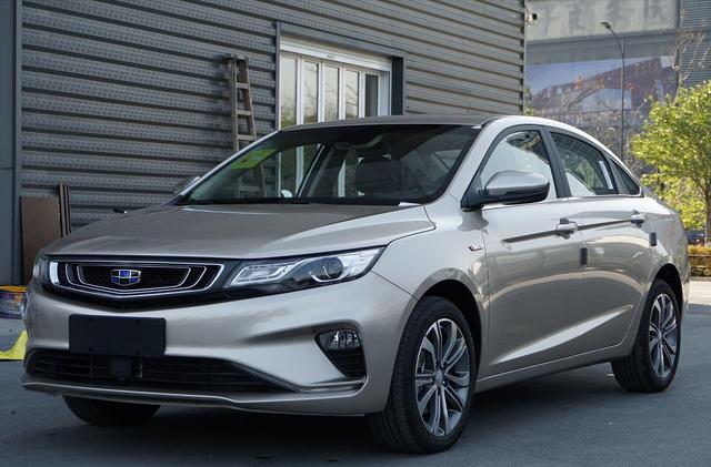 欧尚x5|吉利帝豪发飙了，1.4T+CVT，落地7万，车长4米7，还看啥大众朗逸