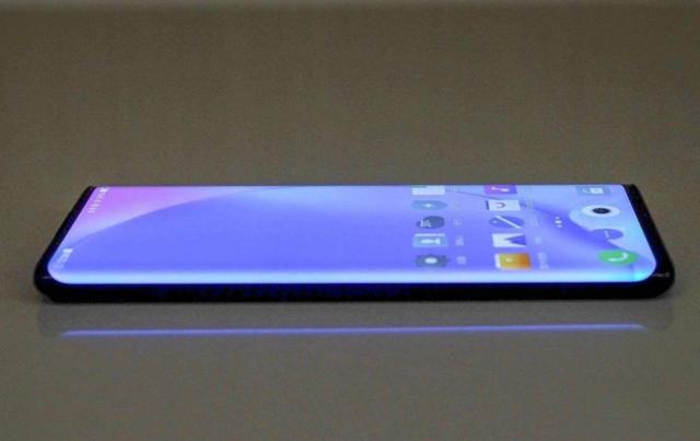 瀑布屏|什么是瀑布屏？什么又是挖孔屏？手机屏幕分不清？今天教你来辨别