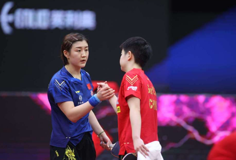 孙颖莎|陈梦孙颖莎上演精彩决战，日乒世界第一被征服：我好好学她们