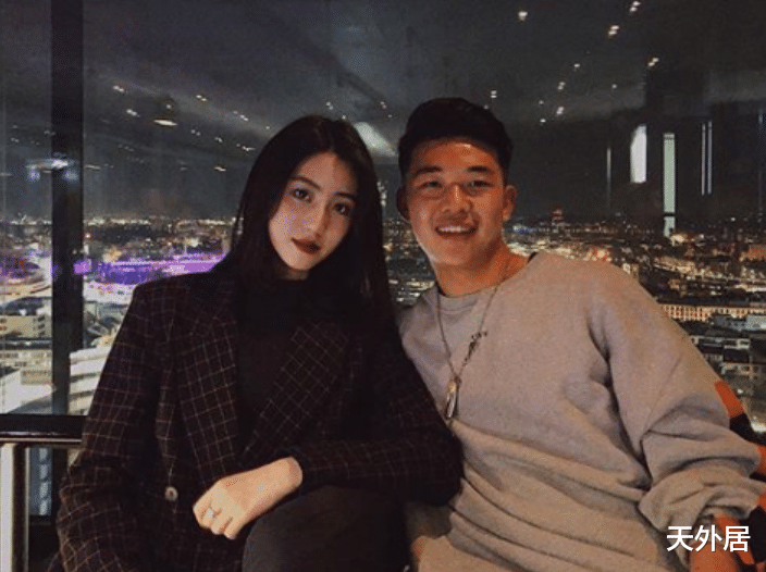 广州恒大■恒大U23小将女友曝光：海外高学历高颜值女孩！网友：我酸了