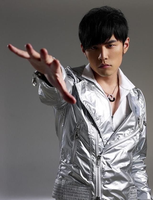 「周杰伦」周杰伦后，华语乐坛再也不会有天王了！