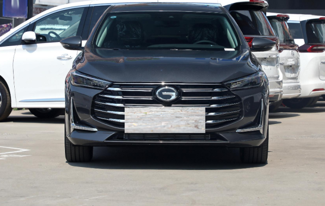 广汽传祺|15.68万，一身名牌配置，比迈腾大两圈，雅阁不香了