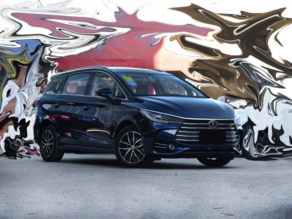 长安CS75|比亚迪高速不慎追尾吉利，撞完以后才知道比亚迪和吉利谁是老大！