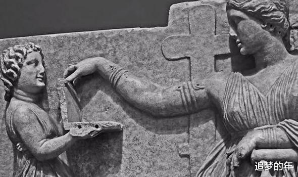 『科学家』两千年前的雕像里有电脑? 科学家: 疑似因时间旅行, 发生了穿越