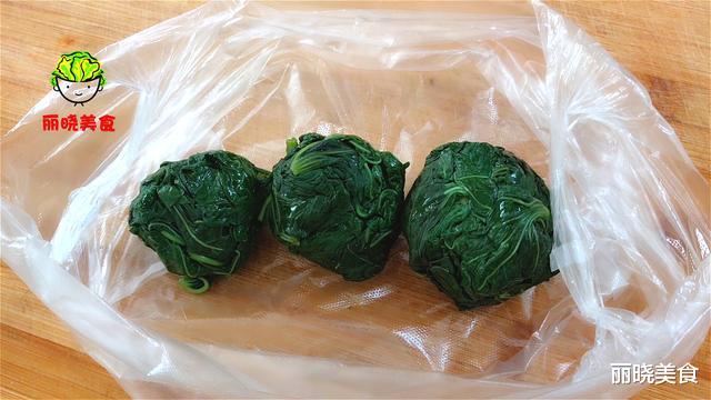 红薯|夏天,碰到此菜别手软,一次性囤15斤,放冰箱冻起来,特别省事