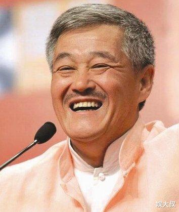 赵本山|赵本山批评儿子“啥也不是”，身为95后，身材发福体重超过260斤