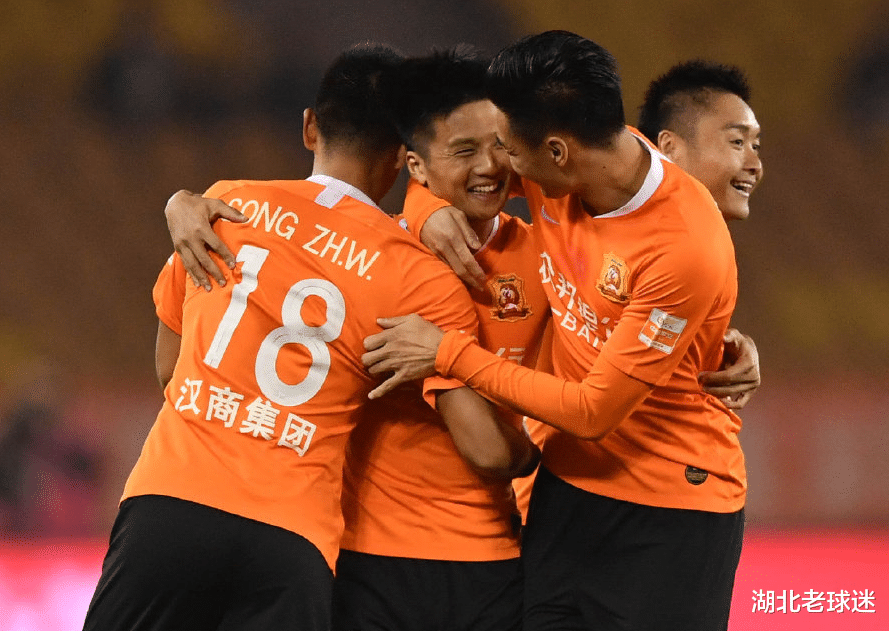 国足|武汉卓尔第一球!李铁爱将破僵局,他在国足理应有一席之地