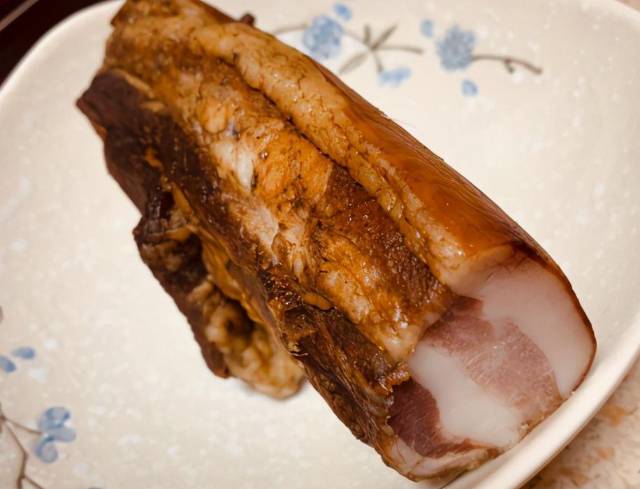 腊肉|炒腊肉时，有人上锅蒸有人泡水，大厨：做对了，腊肉香软不发硬