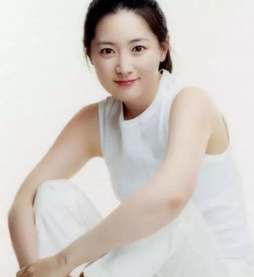 「李英爱」韩国评出十大美女，岁数最大的她，因零整容被誉为“韩国的门面”