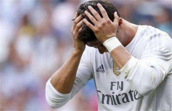 C罗|退役？这可能是C罗比较体面的告别！