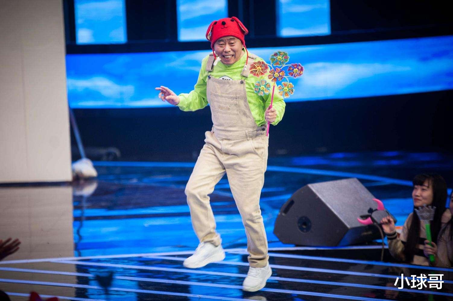 『蔡徐坤』他是“国家一级演员”，因为不认识蔡徐坤，被粉丝骂上了热搜