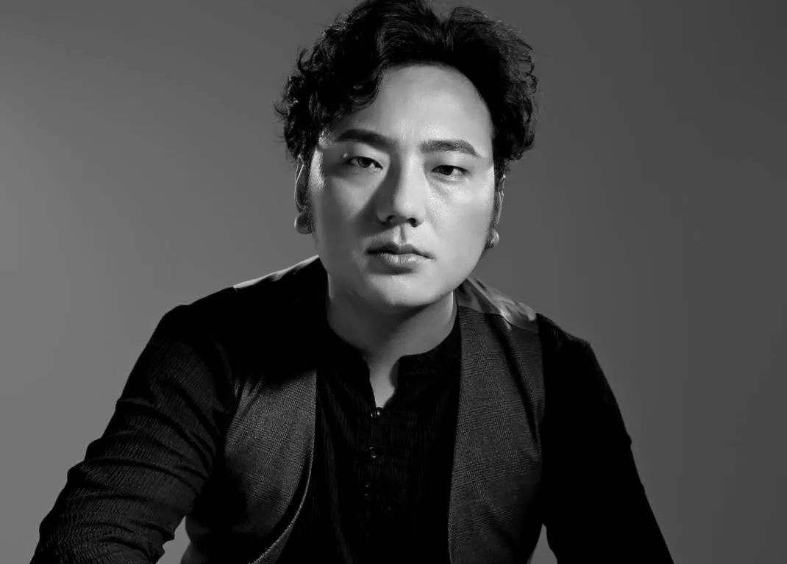 阿木|《点歌的人》：海来阿木演唱经典民谣，词曲悠扬令人记忆深刻
