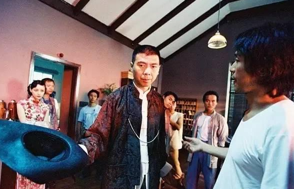 「周星驰」周星驰最低调的好友, 妻子捧红半个娱乐圈, 儿子是90后影帝!