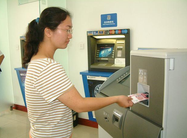 购房置业|苦日子要来了？未来手握现金才是“硬道理”？银行高管发出警醒