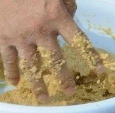 饵料|老钓手教你黑坑钓鱼的饵料技巧，学会不被坑——盛世三渔