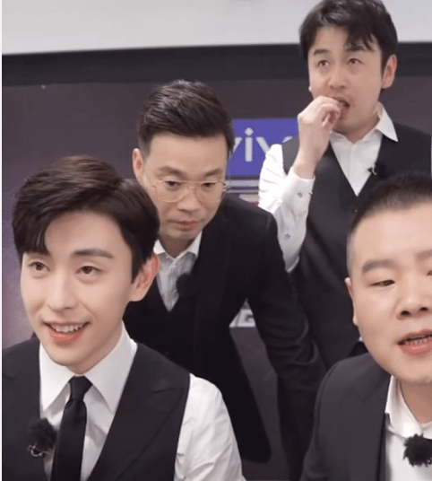 #极限挑战#《极限挑战》新成员名单曝光，看清楚之后大家心里都明白了