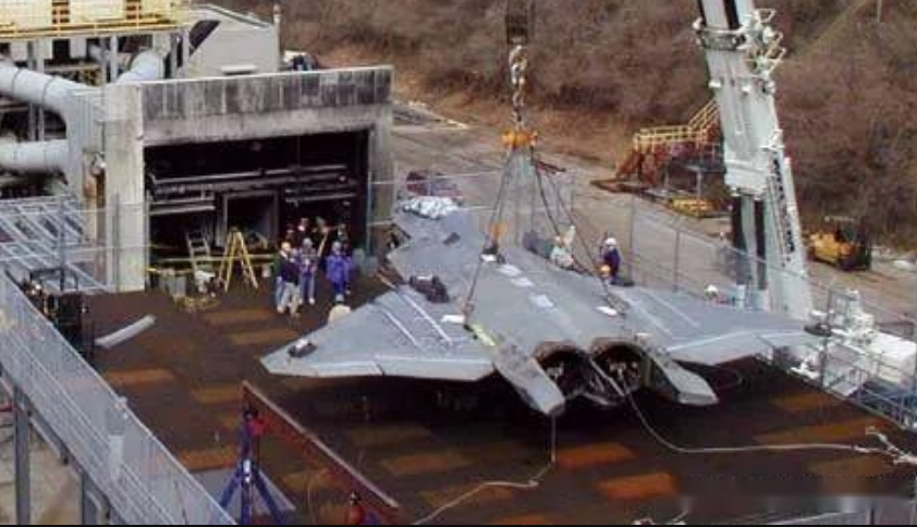 美国海军|中国湖上空传来一声巨响，美海军战机遭导弹击落，俄：“大事不妙了”