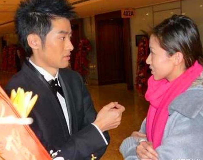 「任泉」任泉藏了12年的妻子曝光，没想是大家都熟悉的她，不少人听过的她的歌