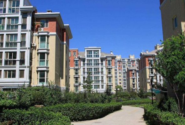 房地产“3大税”齐发？王健林、马云预言要成真，两类人要遭殃了