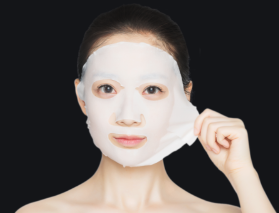 戚薇|每天睡前就敷面膜?难怪看起来比别人显老,学学戚薇是怎么做的!