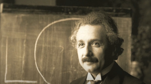 爱因斯坦|一份销毁的手稿，竟牵扯出时空的秘密，人类未来科技的关键可能在其中