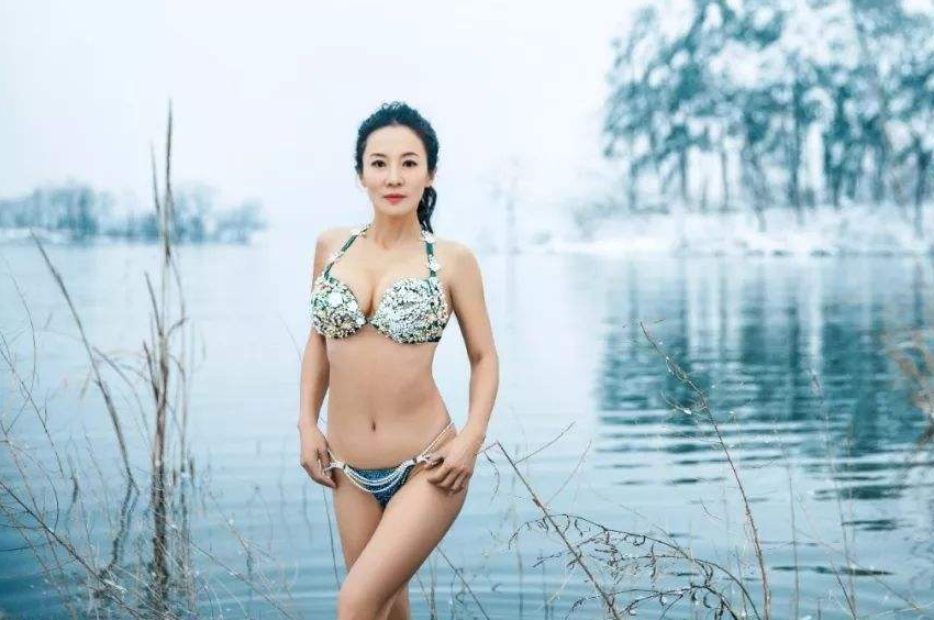 赵雅芝|她被称为“冻龄女神”,甩刘嘉玲赵雅芝几条街,儿子都称她为“老妖精”