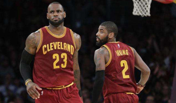 【凯里·欧文】欧文透露曾多次想通过交叉步晃倒库里，詹姆斯让我别这么做