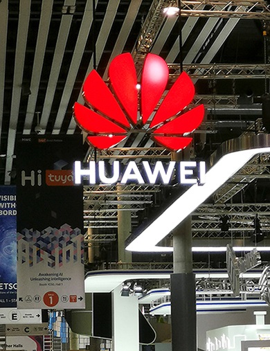 饿了么|华为Watch Fit神秘面纱被揭开，新增配色轻巧便携，成为苹果劲敌