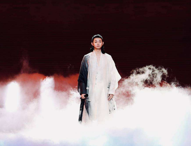 霍尊|李连杰爆料：不要被“霍尊”骗了，他根本不是你们看到的那样！