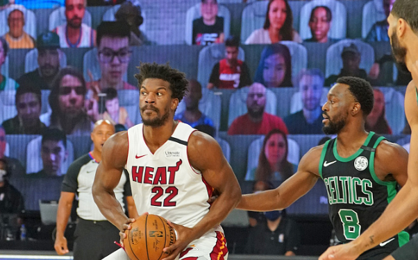 瑞丽|巴特勒带货！垄断园区咖啡生意后溢价，收买队友+穿定制衣服