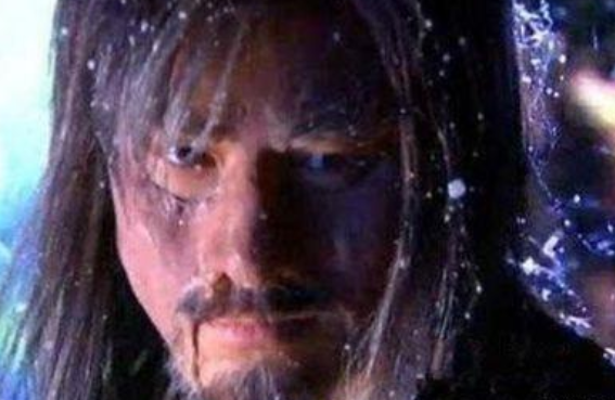 神雕侠侣|《神雕侠侣》六个版本“面具杨过”，刘德华版吓人，任贤齐版搞笑